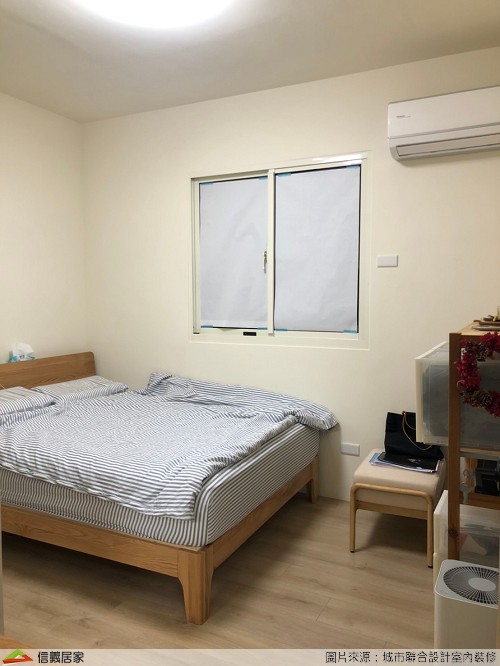 白色臥室室內裝潢設計，包括床裝潢圖片